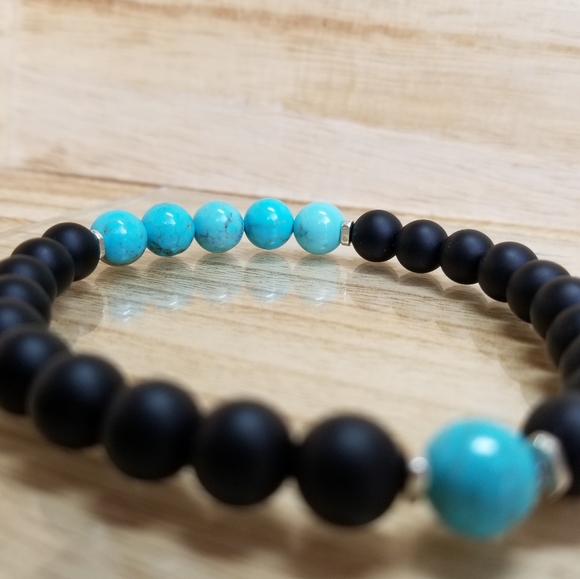 Turquise & Black Onyx Beaded gemstone Bracelet - Picture 5 of 8